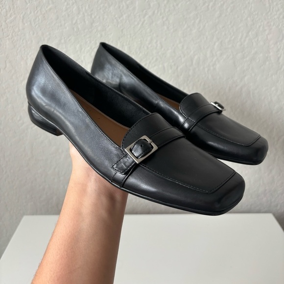 Naturalizer Black leather Loafers SZ Narrow - Main Image